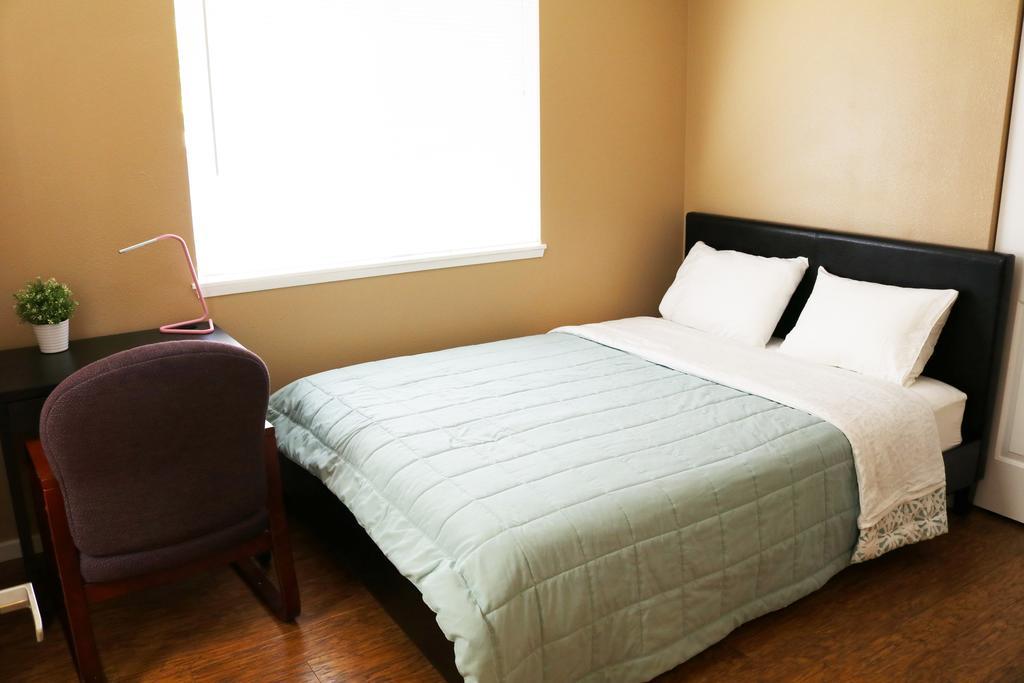 Quiet, Clean And Comfortable Room Seattle Esterno foto