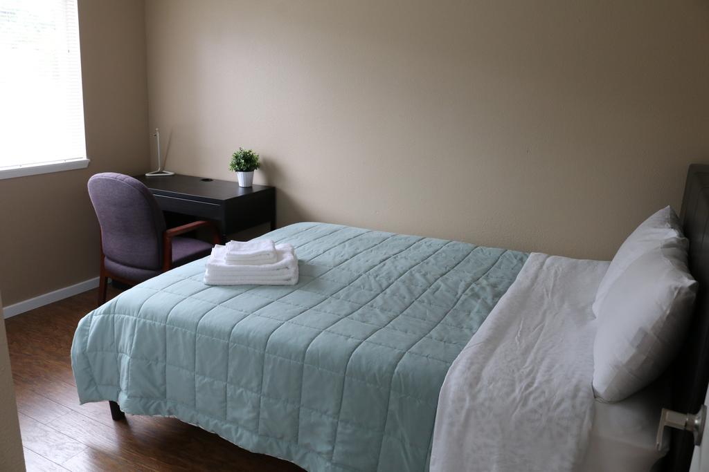 Quiet, Clean And Comfortable Room Seattle Esterno foto