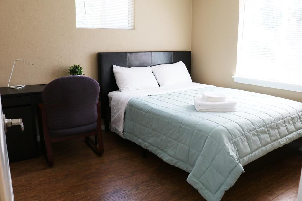 Quiet, Clean And Comfortable Room Seattle Esterno foto