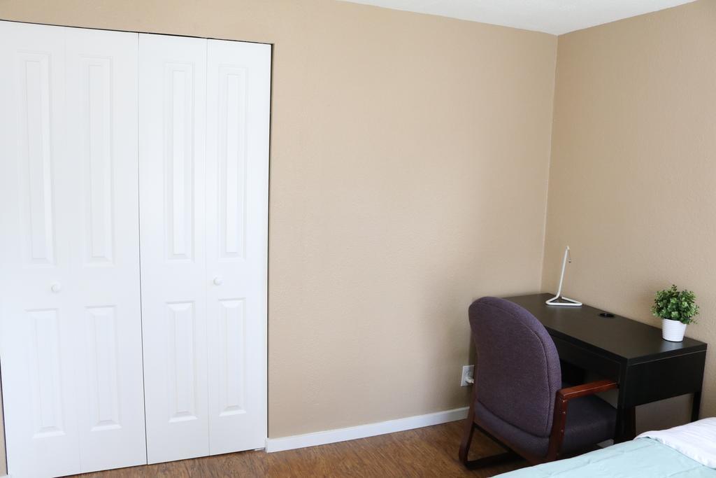 Quiet, Clean And Comfortable Room Seattle Esterno foto