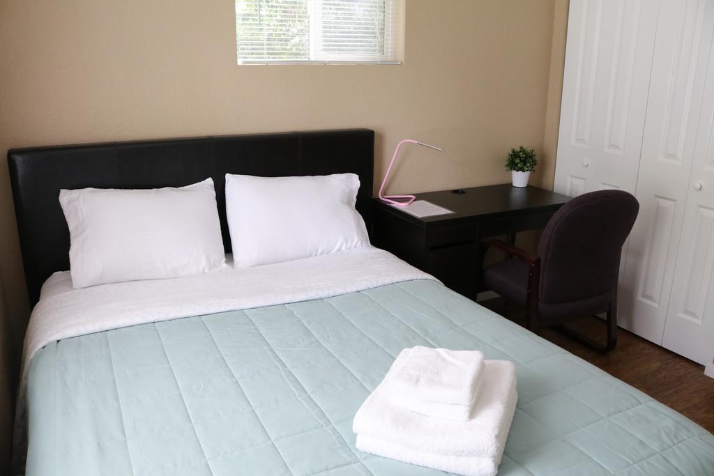 Quiet, Clean And Comfortable Room Seattle Esterno foto