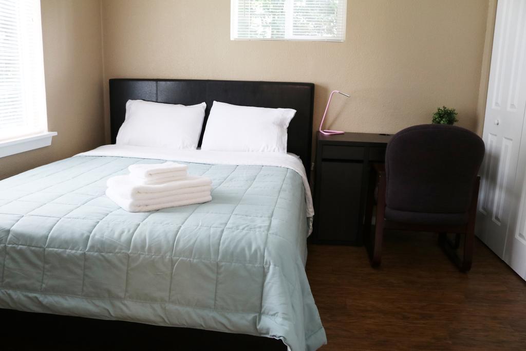 Quiet, Clean And Comfortable Room Seattle Esterno foto